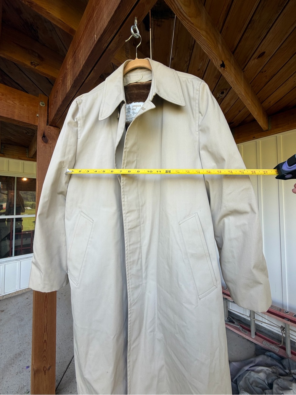 Vintage London Fog Faux Fur Lined Trench Coat Beige 15” Pit to Pit - Picture 4 of 6